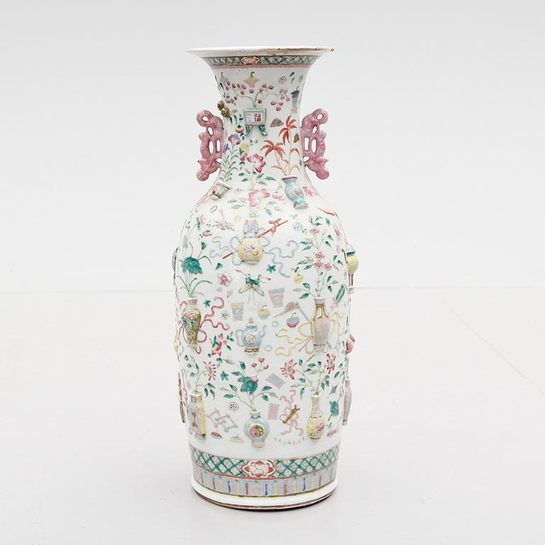 GOLVVAS, porslin, Kina, 1800-tal.