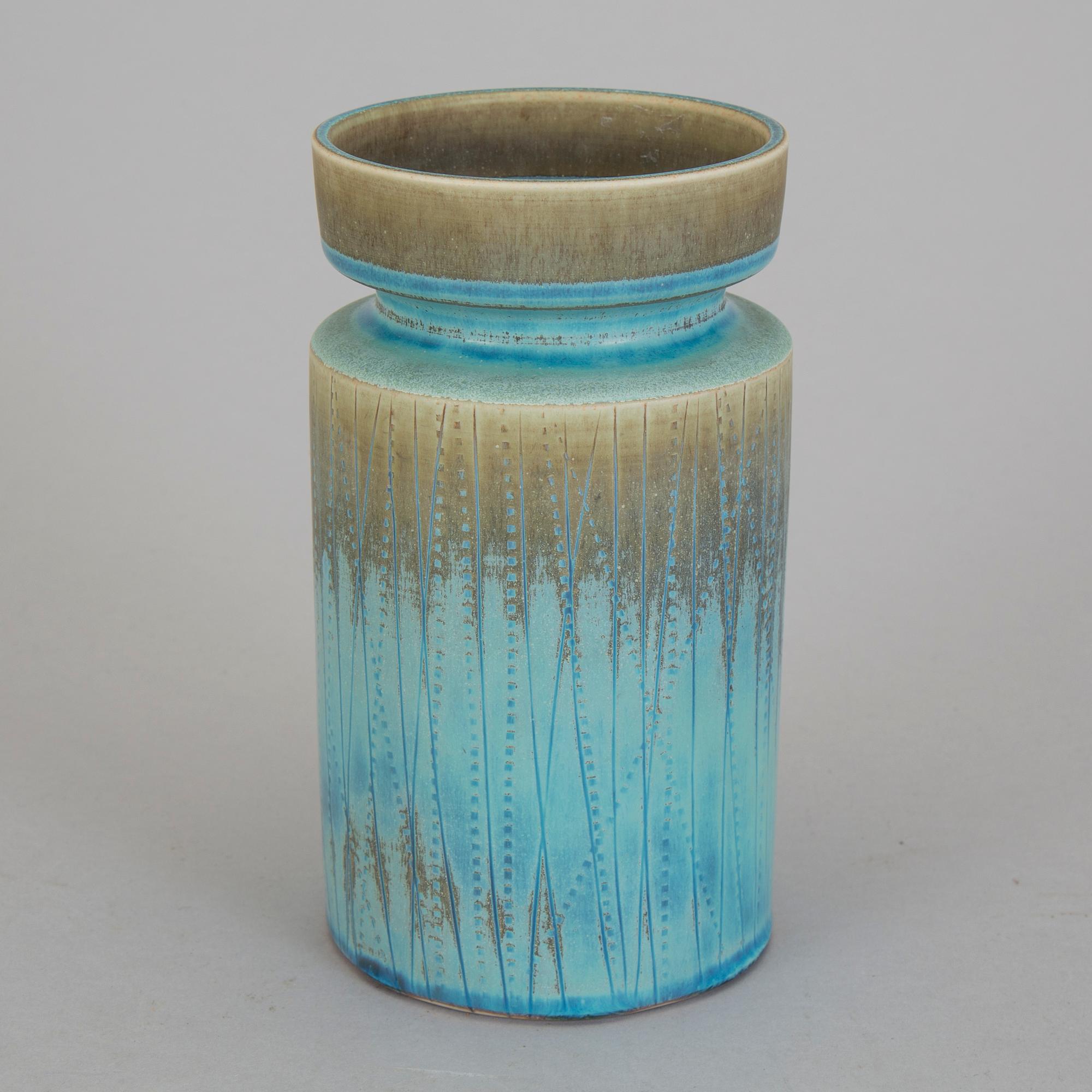 VAS, stengods, Stig Lindberg, Gustavsberg studio 1963.