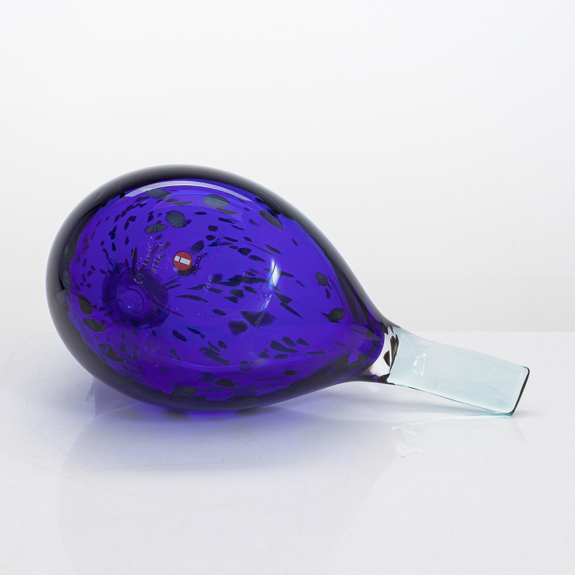 Oiva Toikka, glass bird, signed O. Toikka Iittala, Vantaa - Vanda. Year 2002.