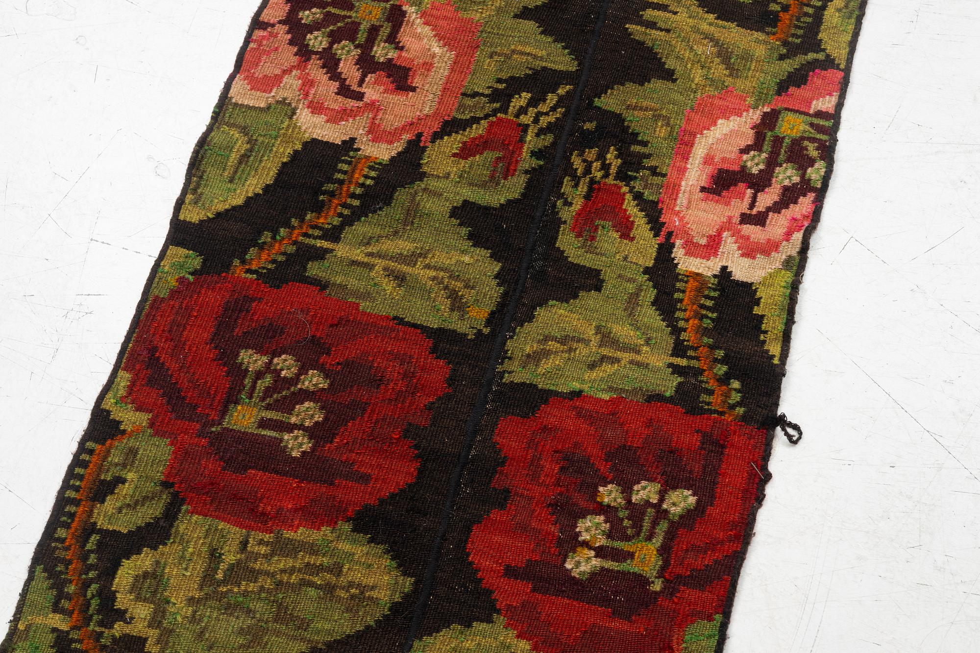 Carpet, Bessarabian kelim, so-called rose kilim, 180 x 62 cm.