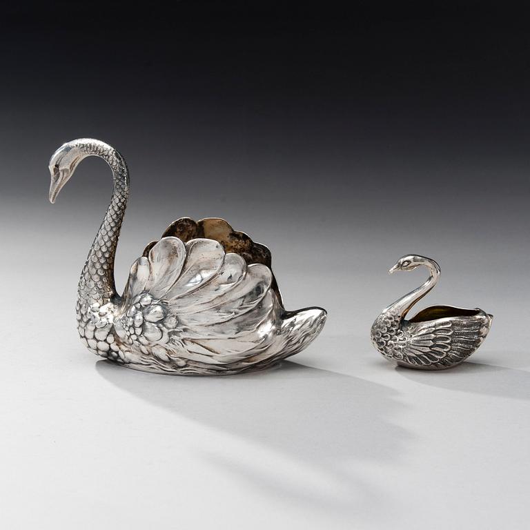 MALJOJA, 2 kpl, hopeaa, Koivula oy, Joensuu 1957. Paino n. 450 g.