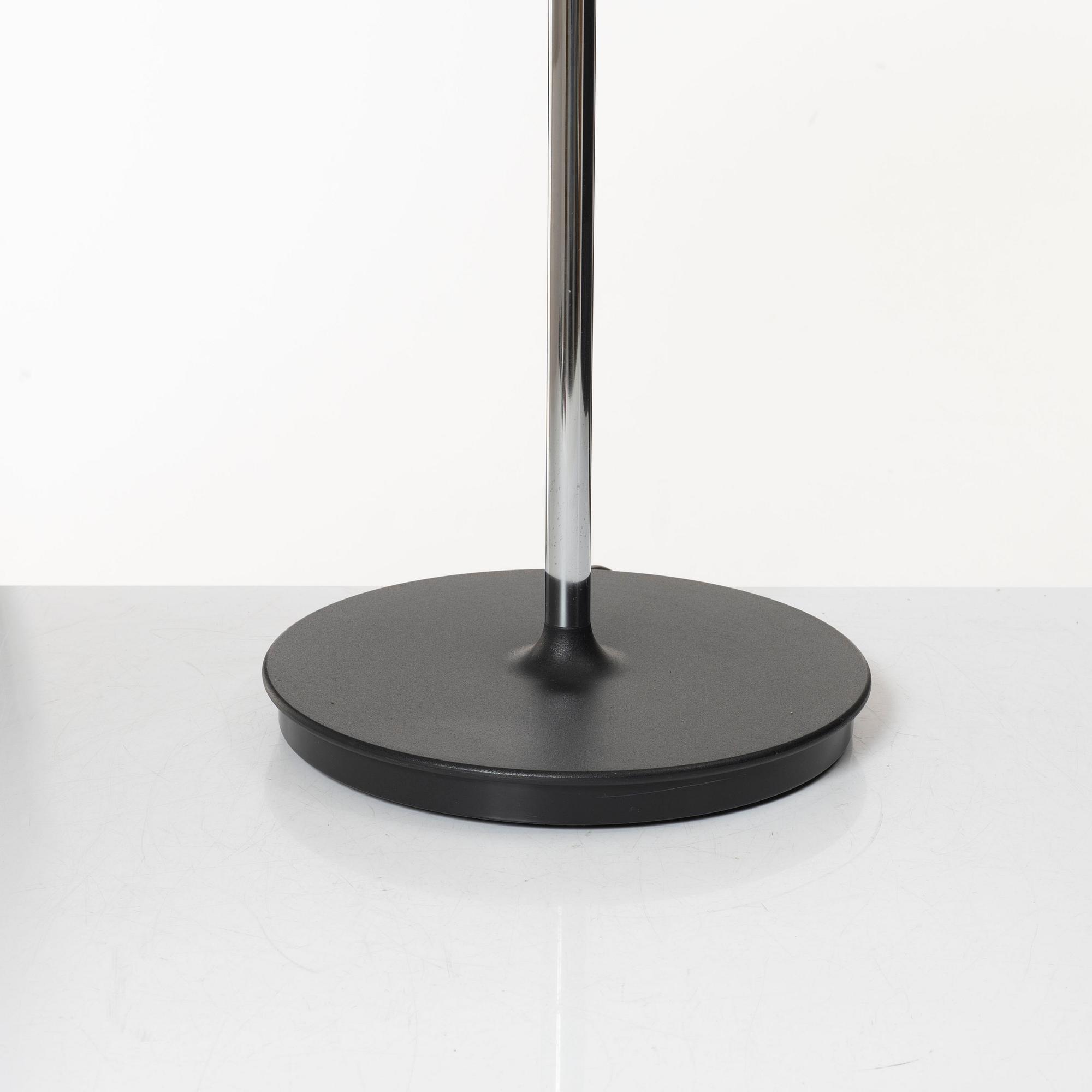 Poul Henningsen, Table lamp, "PH-80", Louis Poulsen, Denmark.