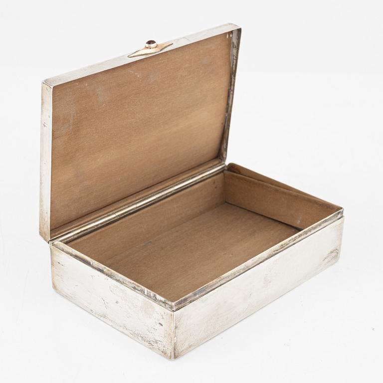 A silver cigarr case, GAB, Stockholm 1927.