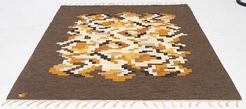 Erik Lundberg, a "Korall" flat weave carpet, Vävaregården Eringsboda, c. 240 x 169 cm.