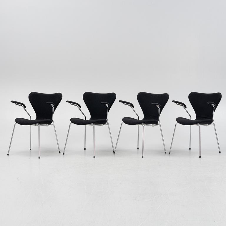 Arne Jacobsen, karmstolar, 4 st, "Sjuan", Fritz Hansen, 2000-tal.