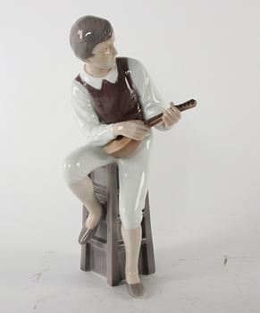 FIGURIN, porslin, Bing & Gröndal.