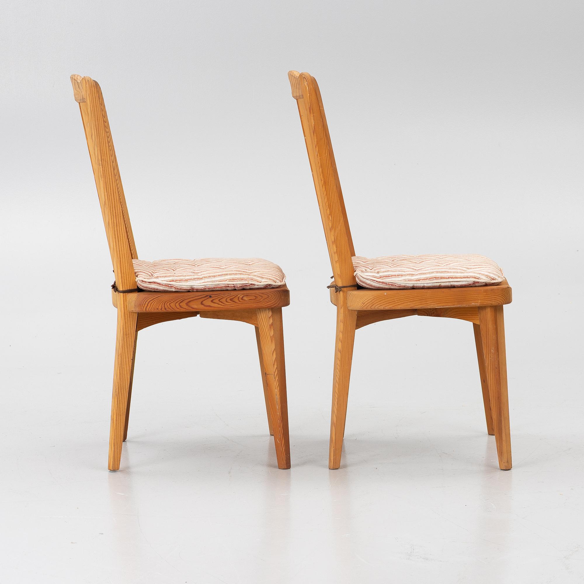 Nordiska Kompaniet, Pair of chairs. Swedish Modern. “Ekerö”, mid-20th century.