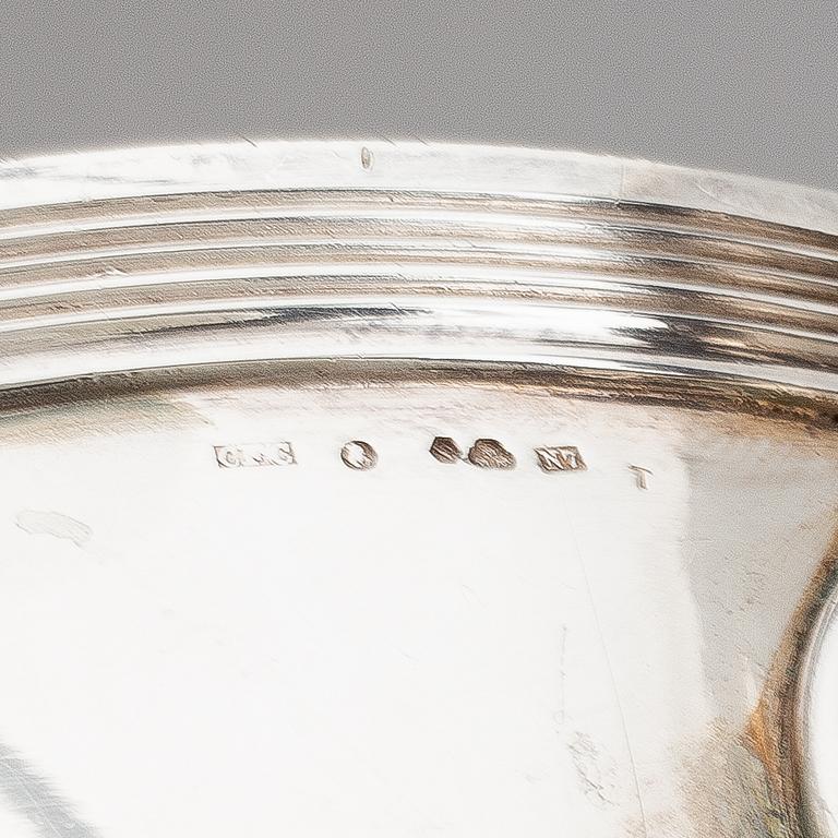 A Swedish 20th century silver dish and cover, mark of CF Carlman, Stockholm 1915.