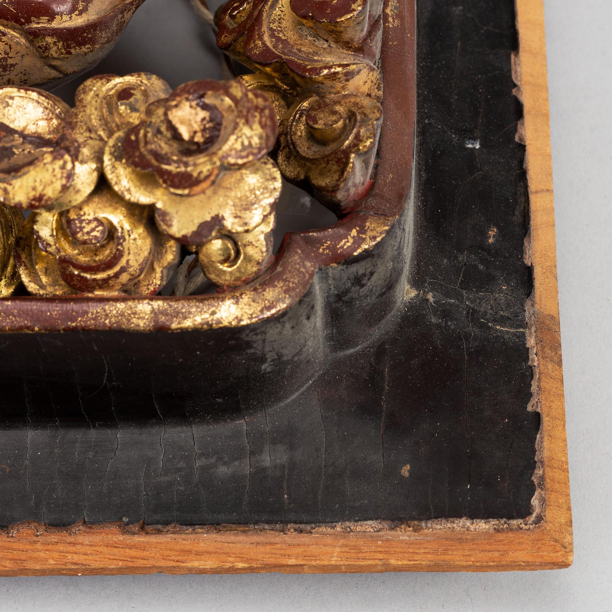 Two sculptured wooden panels, Qing dynasty, 19th Century.