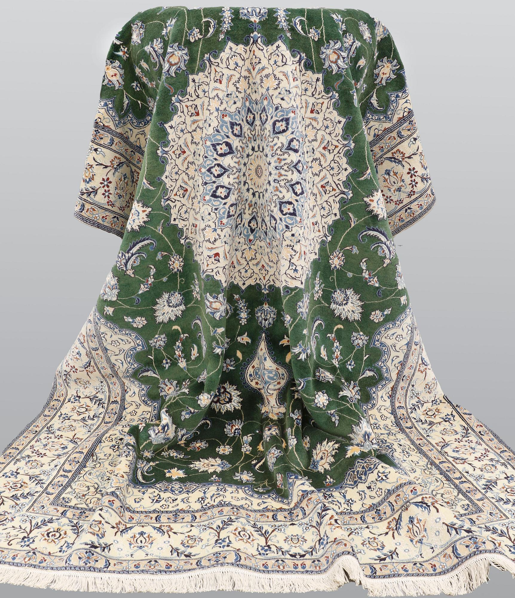 Matta, Nain, part silk, ca 302 x 202 cm.