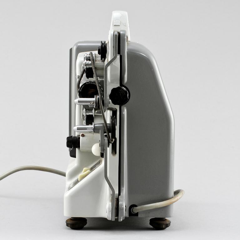 PROJEKTORER, 3 st, 1900-talets tredje kvartal.