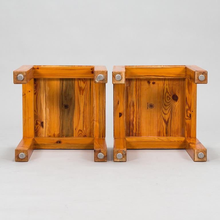 Pallar, ett par, Form Sven Larsson möbelshop, 1970-tal.