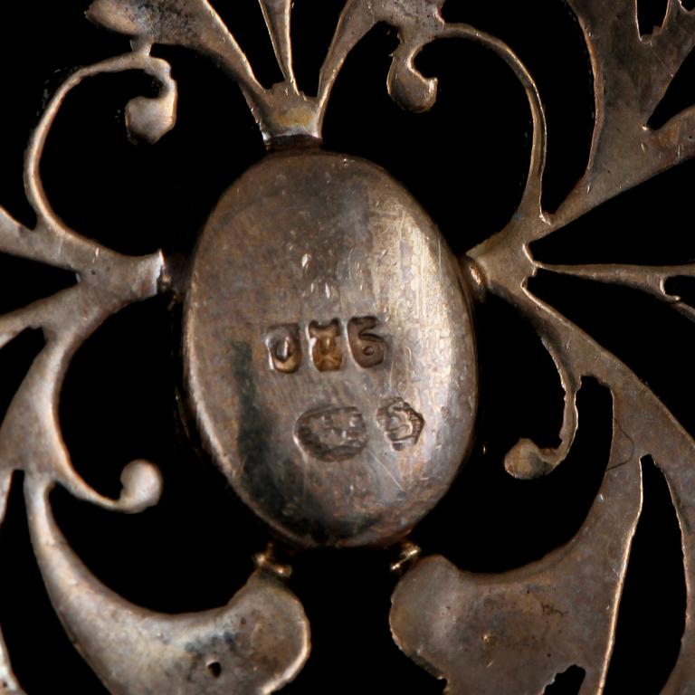 COLLIER, silver samt pastestenar, importstämplat, omkring 1900.-talets mitt. Vikt 42 g.