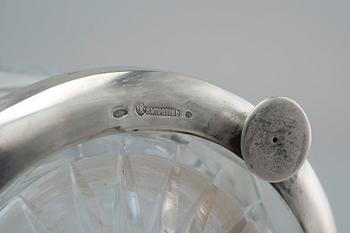 MALJAKKO,  kristallia, hopeaa. Hopeahelat leimattu Morozov, Pietari vuosisadanvaihde 18/1900. Korkeus 36 cm.
