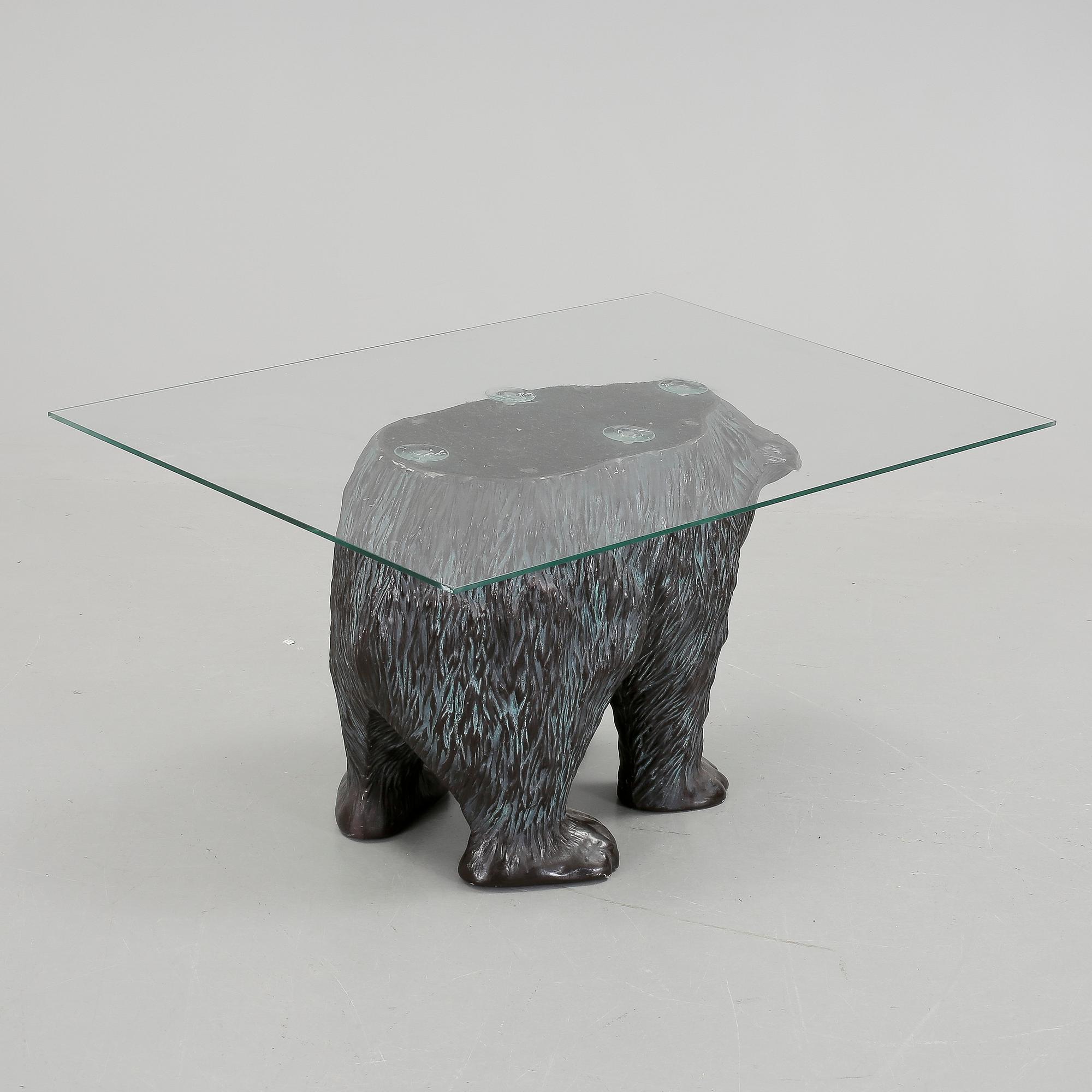SOFFBORD, gjutmassa och glas, 1900/2000.