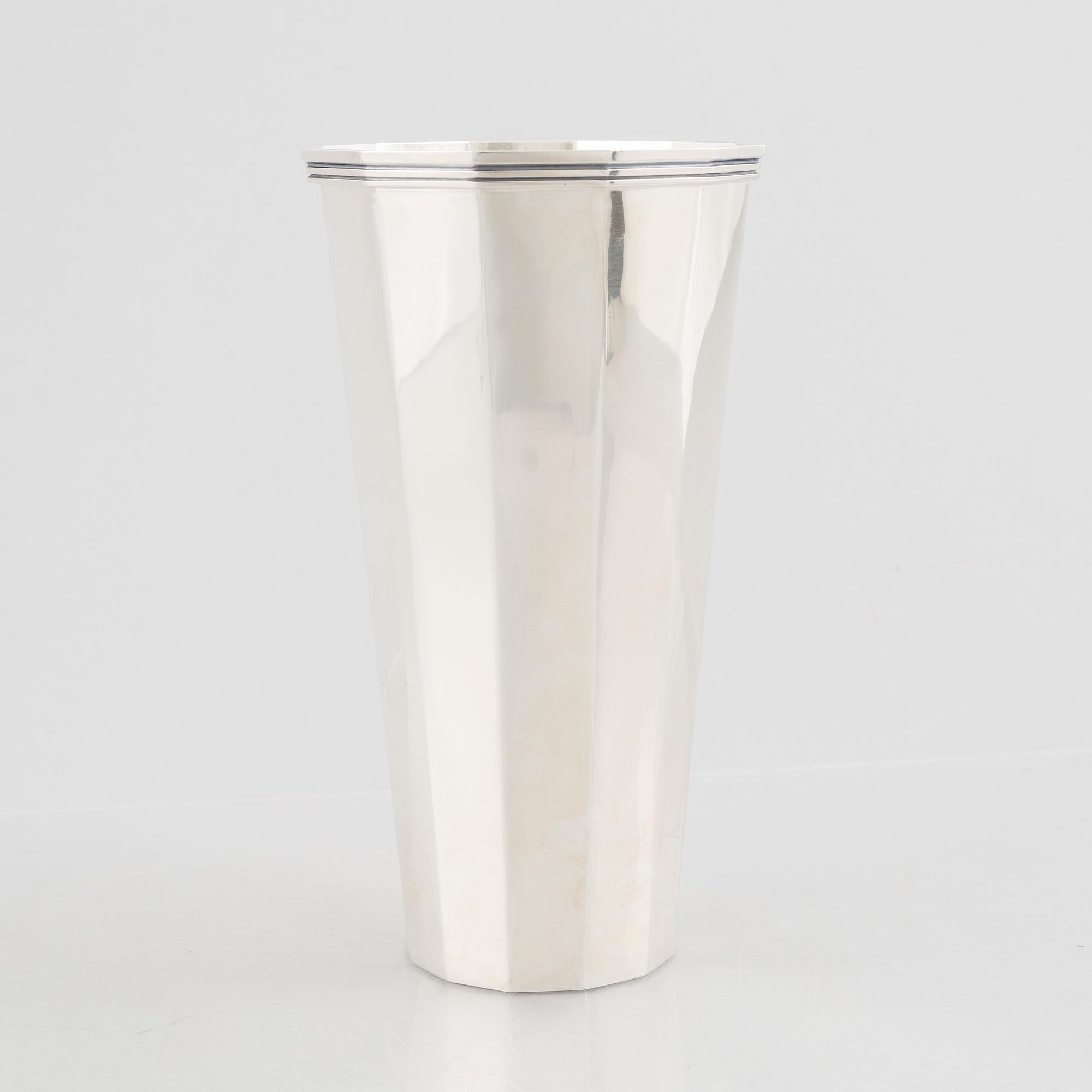 Eric Löfman, a sterling silver vase, MGAB, 1975.