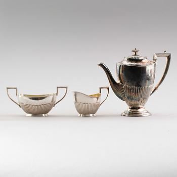 KAFFESERVIS, 3 delar, silver, K Anderson, Stockholm 1906. Vikt ca 884 gram.