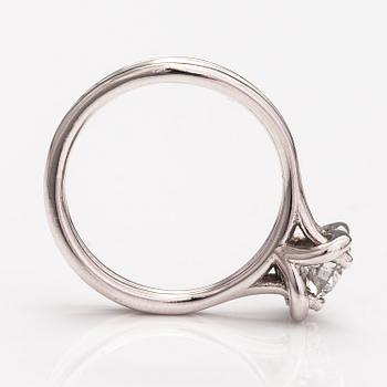 Ring, 18K vitguld, diamant ca. 0.33 ct.