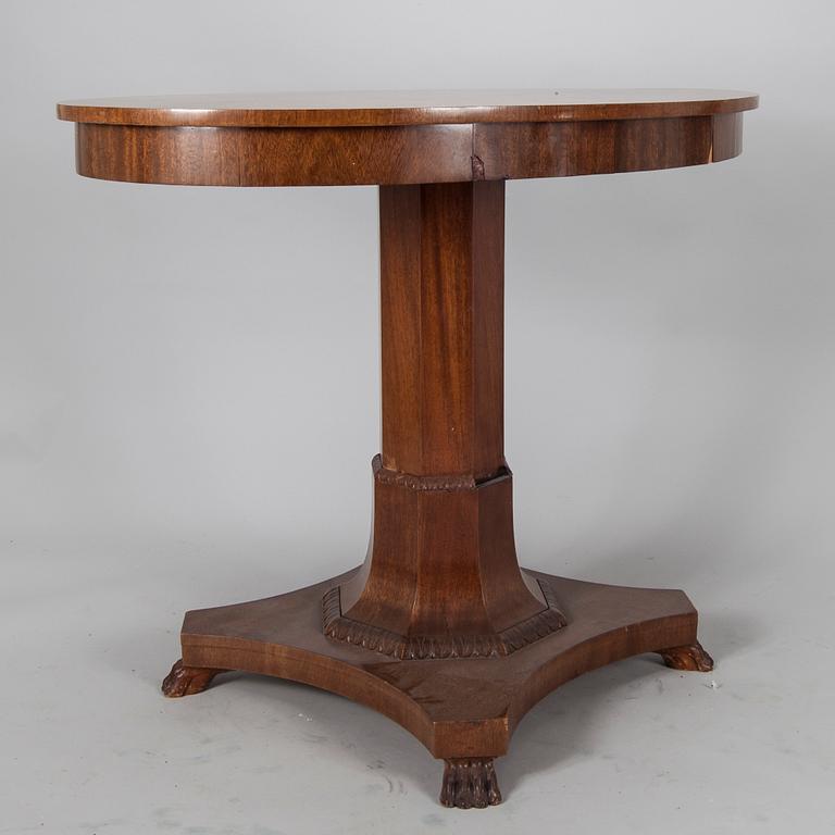 BORD, biedermeierstil, 1900-talets början.