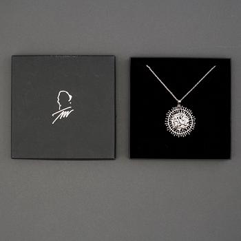 A Tapio Wirkkala Silver Necklace 'Full Moon'.