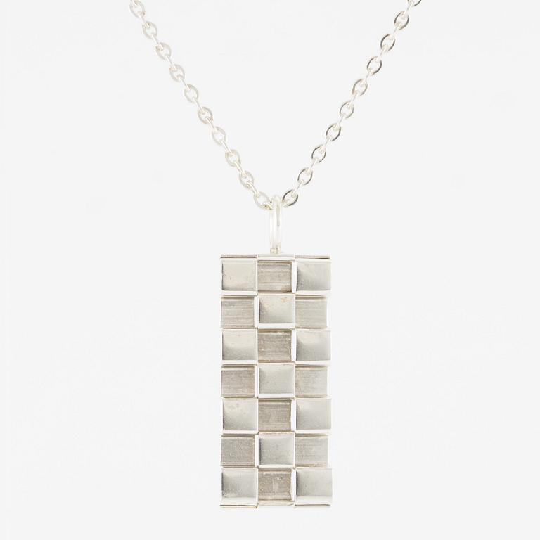 Elis Kauppi, hänge, silver, med kedja.