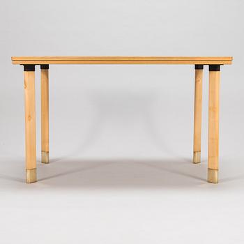 Alvar Aalto, a dining table made to order for SII in 1956.