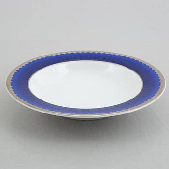 Sigvard Bernadotte, servis, 52 delar porslin, "Marianne Royal Blue "Christineholm/Fyrklövern, Millenniumserien 2000.