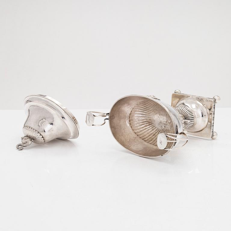 Jacob Richard Borg, sockerskål, silver, Gävle 1828.