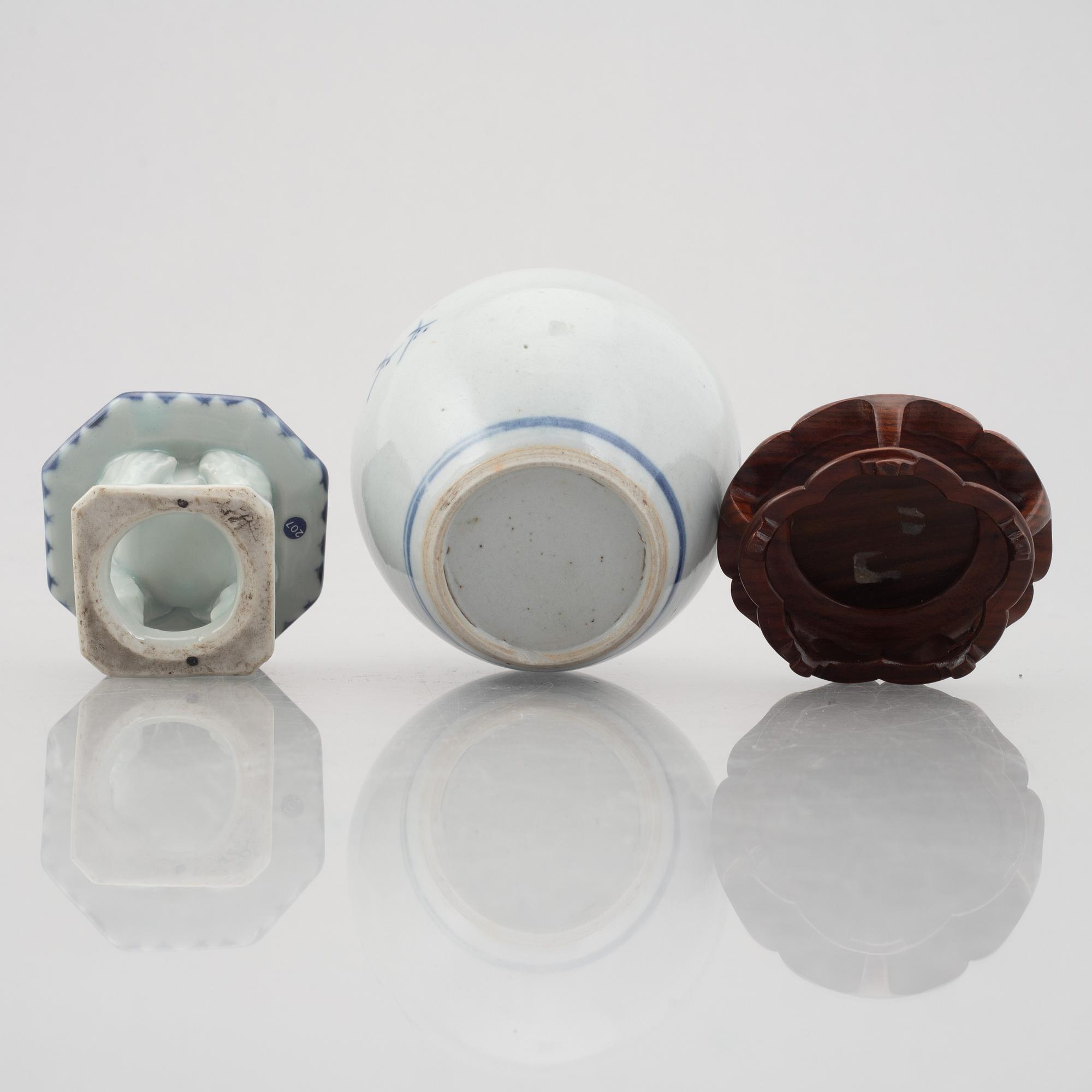 Six pieces of Chinese porcelain, Qing dynasty, 18th-19th century.