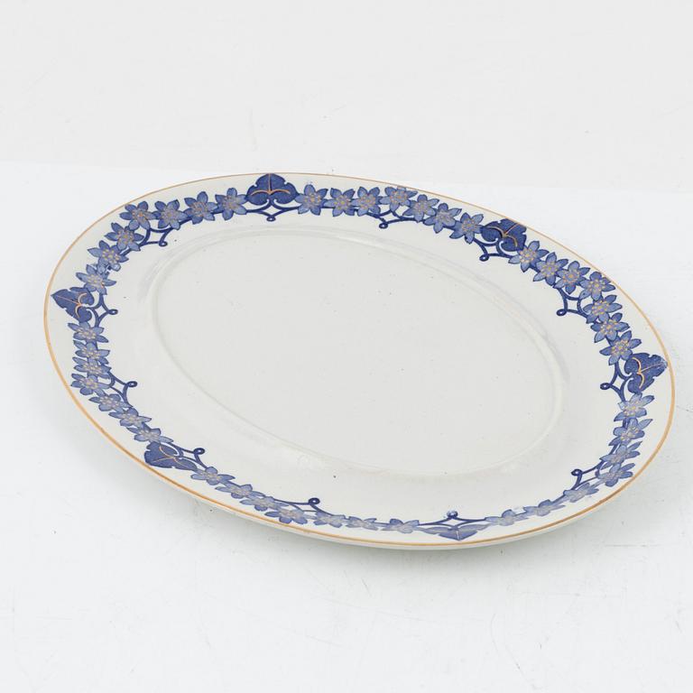 Gunnar Wennerberg, ca 40 pieces dining service, "Blåsippa", Gustavsberg.