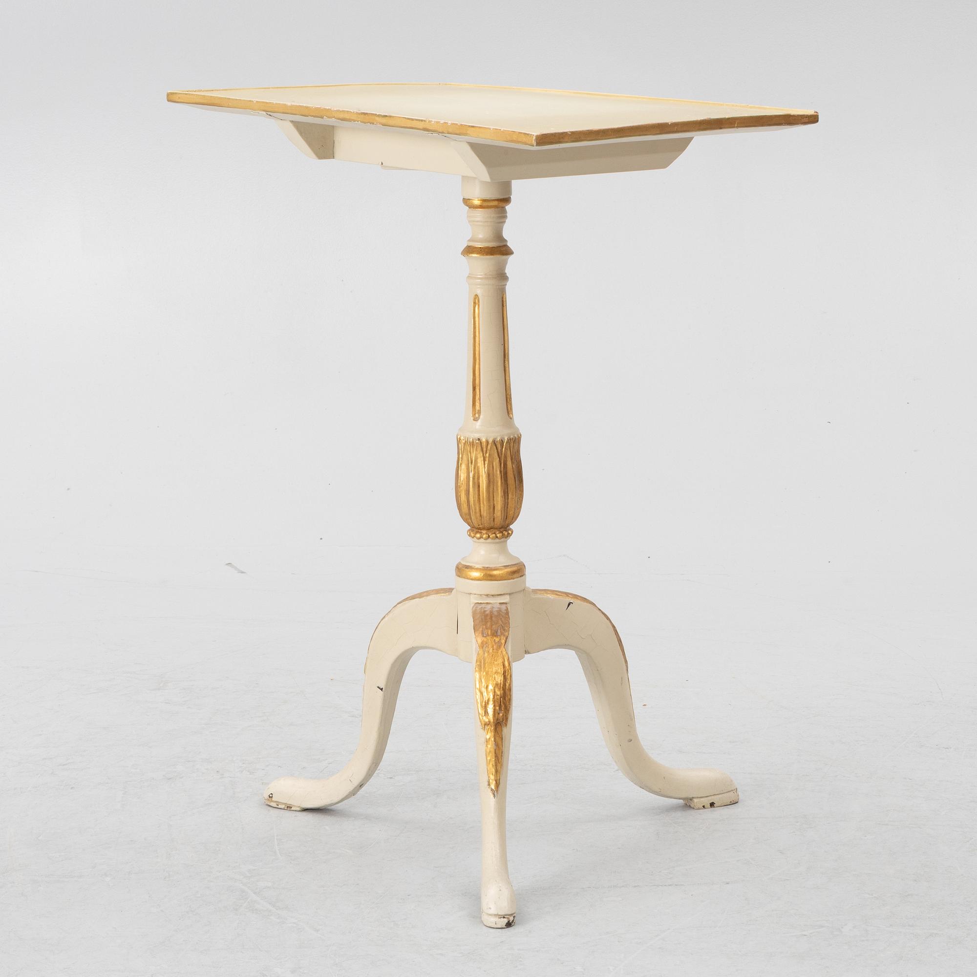 Pillar table, 19th century.