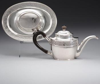 A Danish 19th century parcel-gilt tea-pot and tray, marks of Peter Terpager Hagen, Kopenhagen 1813.