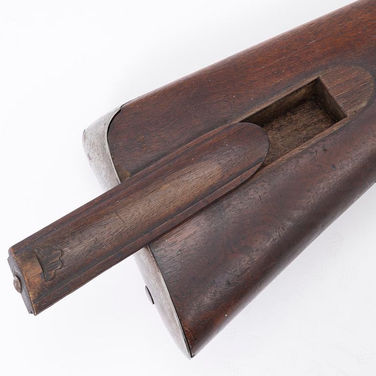 Percussion-lock rifle, converted from flintlock, signed Reichardt Stockholm (Johan R. 1730–1806, master in Stockholm 1767).