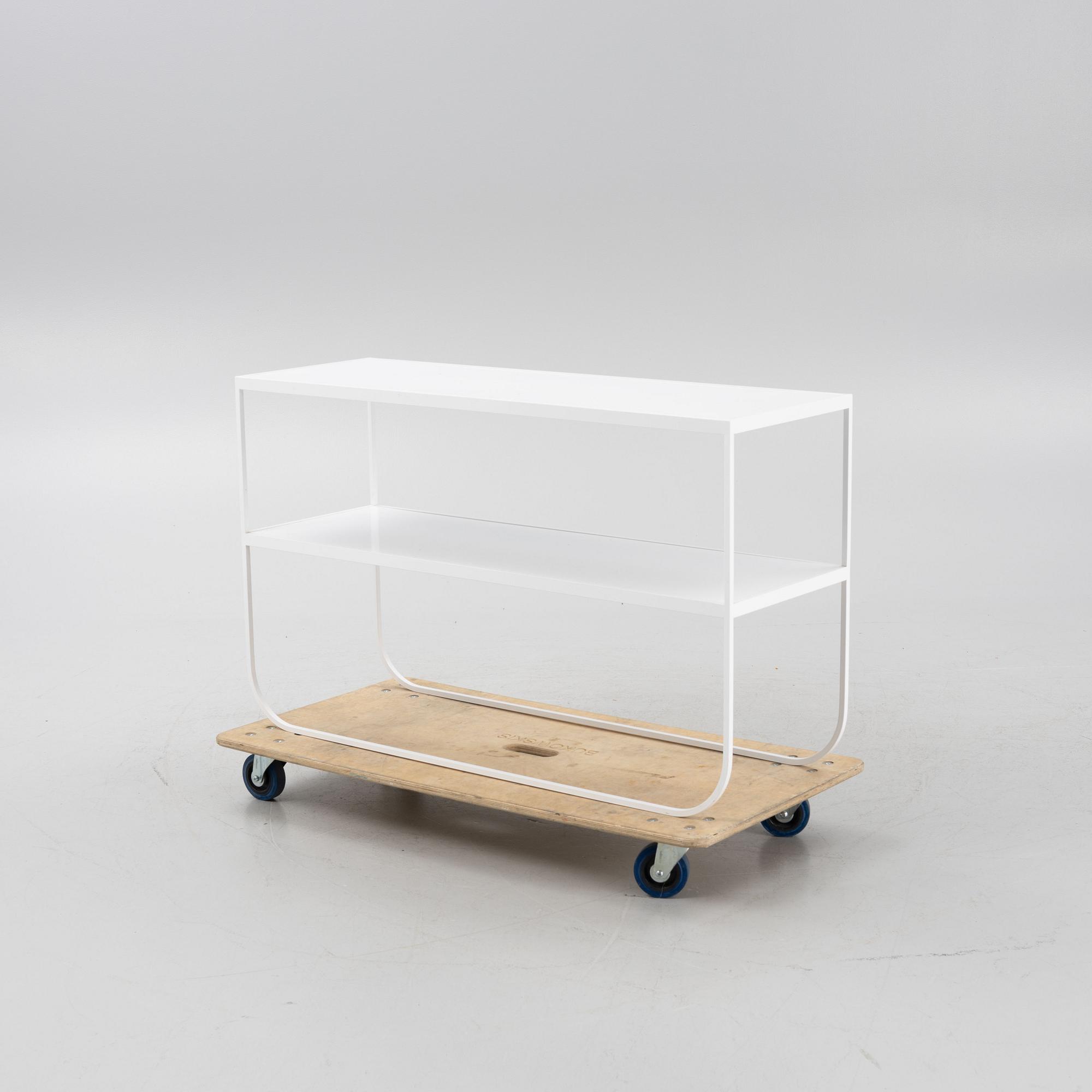 Mats Broberg & Johan Ridderstråle, sidobord, "Tati", Asplund.