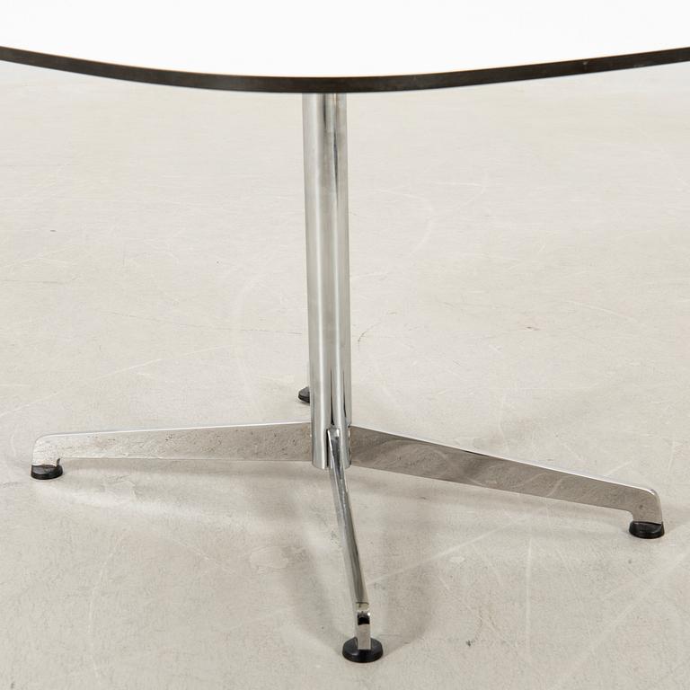 Gunilla Allard, dining table, "Cooper", Lammhults, contemporary.