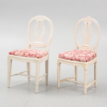 Four Gustavian chairs and a pair of similar Gustavian chairs, Sweden, early 19th century.