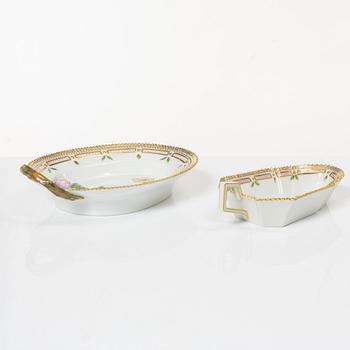 Two Royal Copenhagen 'Flora Danica' porcelain dishes, Denmark, 1940s and 60s.