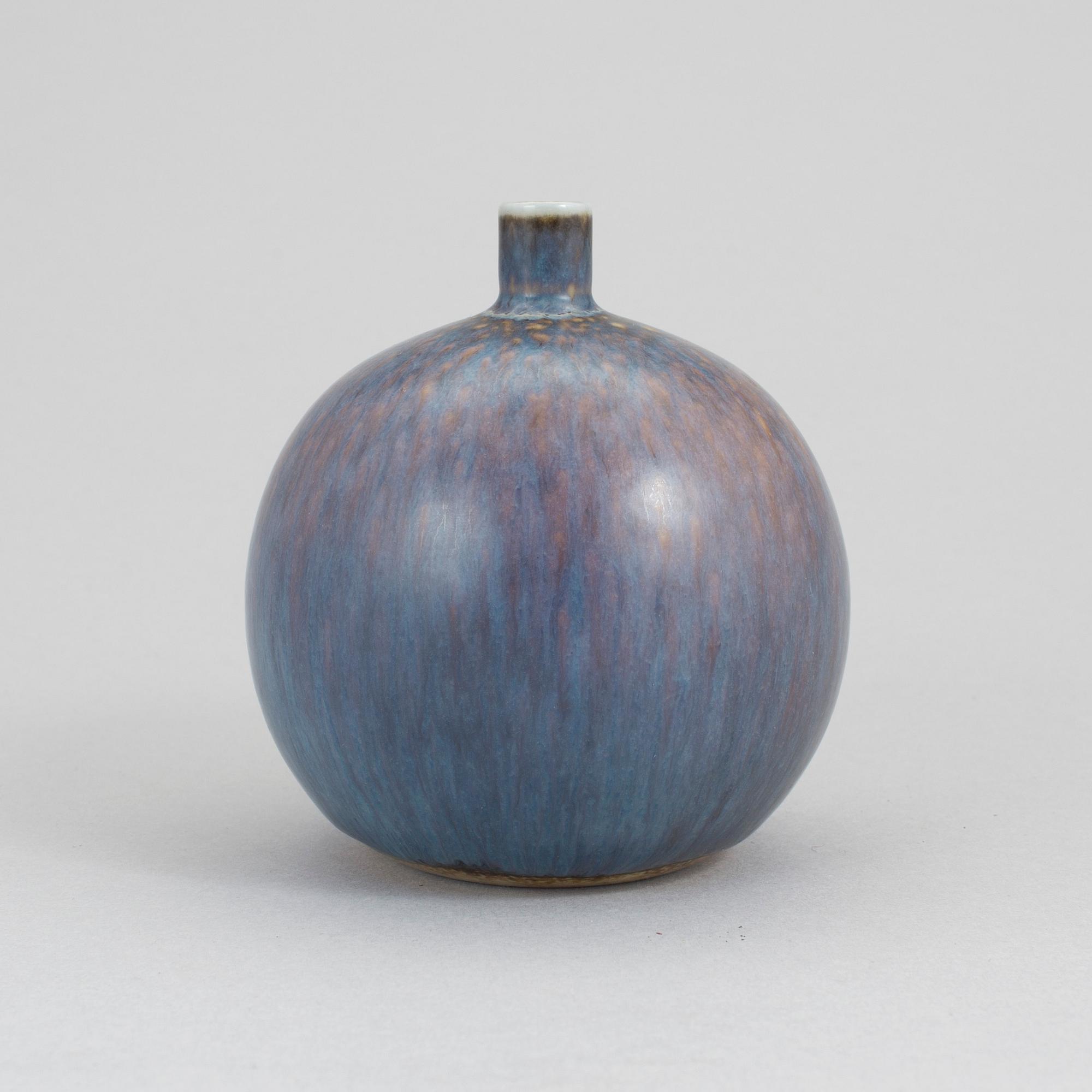 A Carl-Harry Stålhane unique Rörstrand stoneware vase, made in 1951.