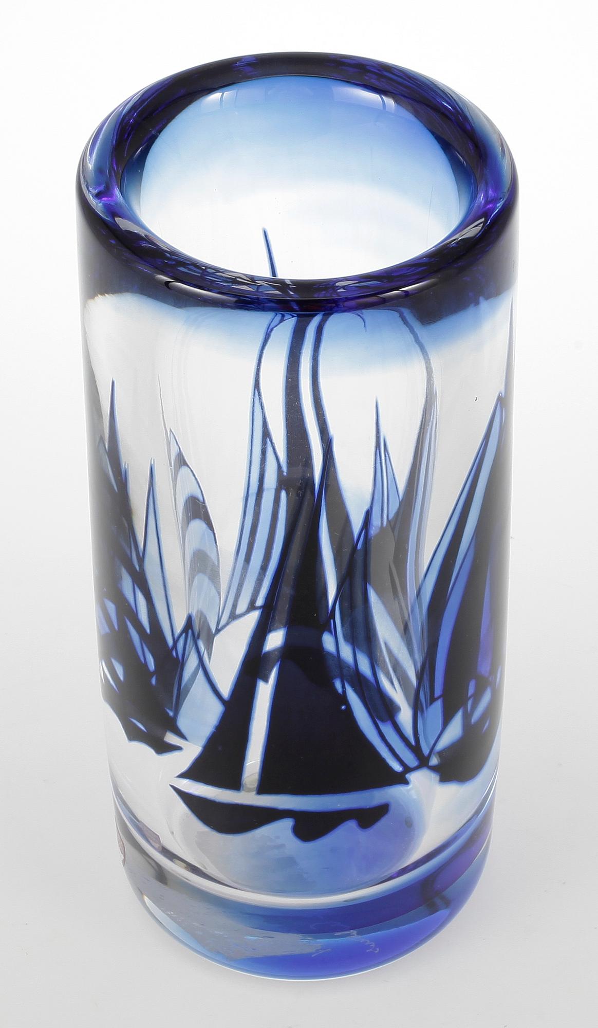 VAS, glas, Olle Alberius, Orrefors Gallery, 1988.