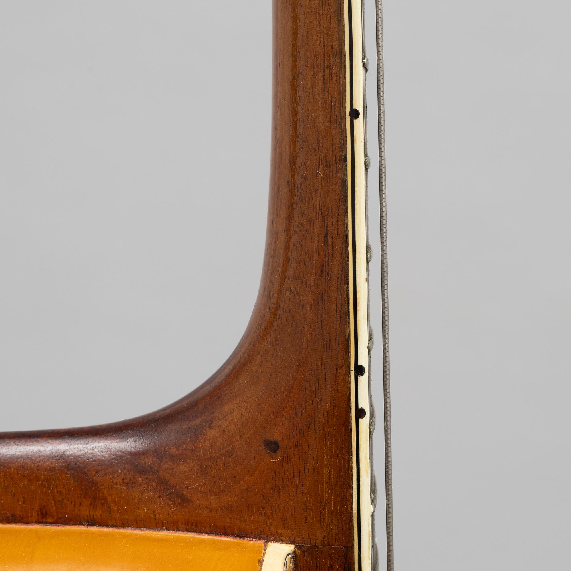 Gibson, "L10", halvakustisk gitarr, 1934, USA.