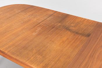 Carl Malmsten, Dining table with 2 armchairs and 6 chairs, 'Ambassador', Åfors Möbelfabrik, second half of the 20th century.
