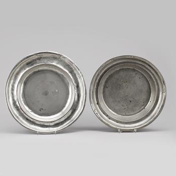 SKÅLFAT, 2 st, tenn, bland annat Johan Fredrik Werrenrath, Lund, verksam 1847-1900.