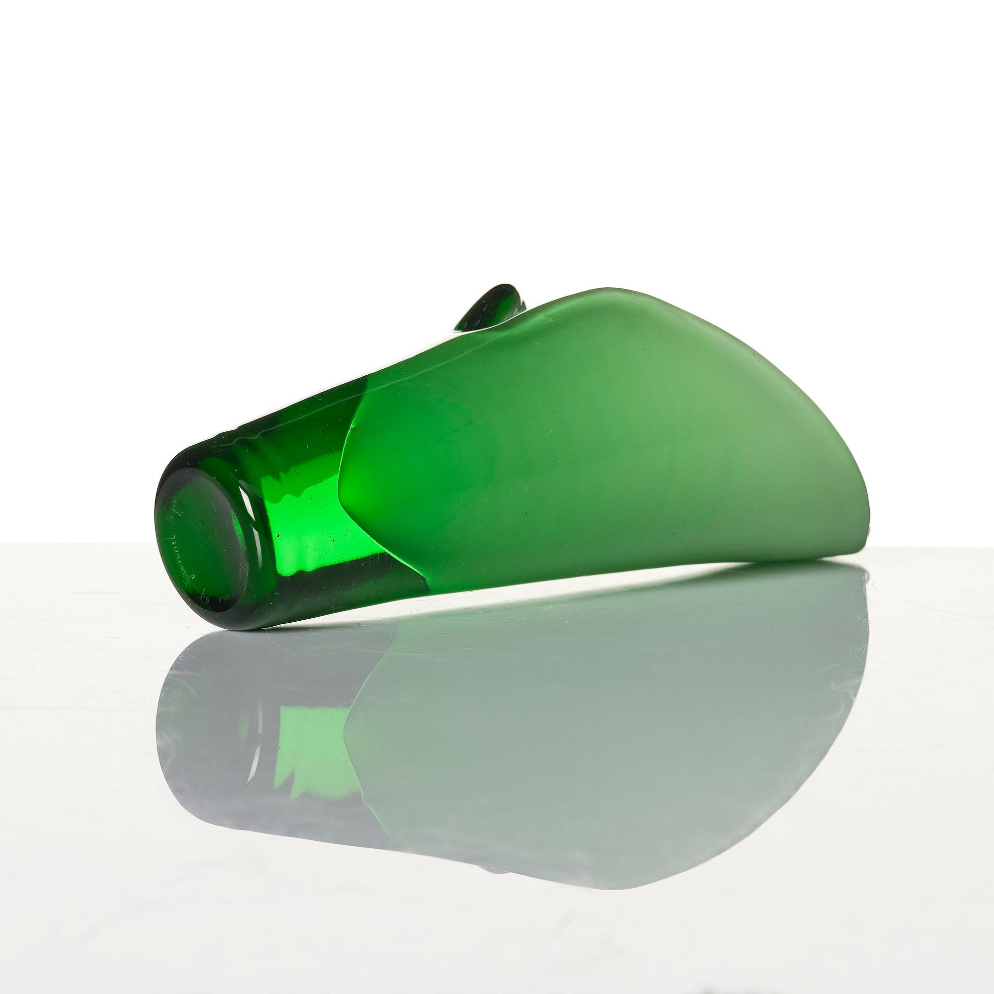 Gunnel Nyman, a "Calla" glass vase, Riihimäen Lasi Oy, Finland.