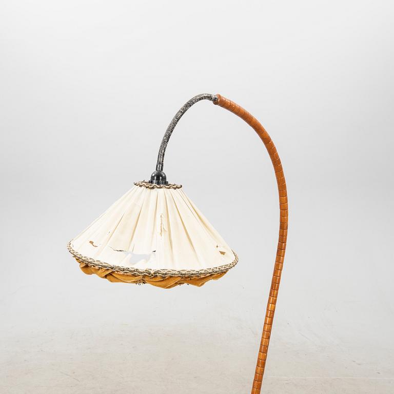 A 1940s floor lamp.