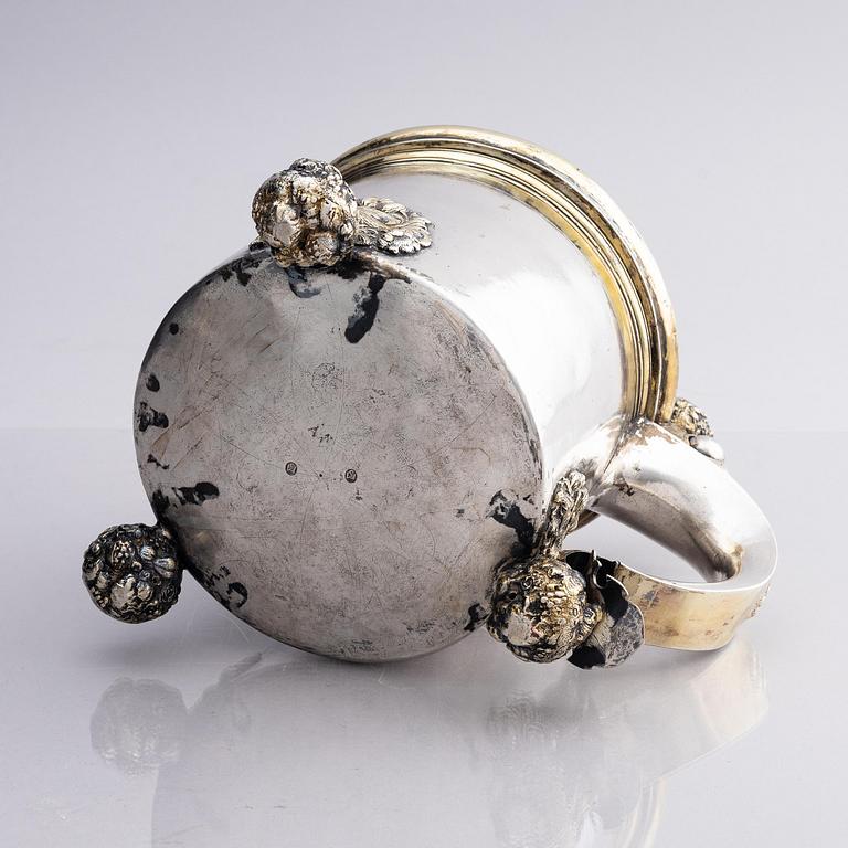 A Baltic 17th century parcel-gilt silver tankard, mark of Johan Strengman, (active 1686, 1690-1701) probably 1691, Nyen.