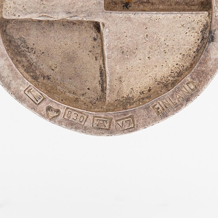 Jorma Laine, Kaulakoru, hopeaa. Kultateollisuus, Turku 1974.