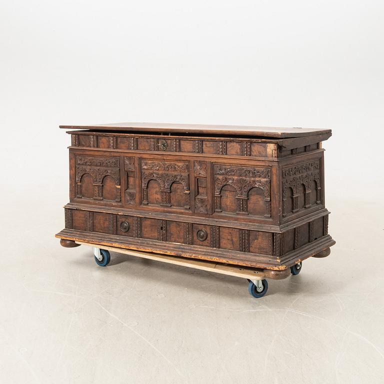 Cassone Renaissance style 19th century.