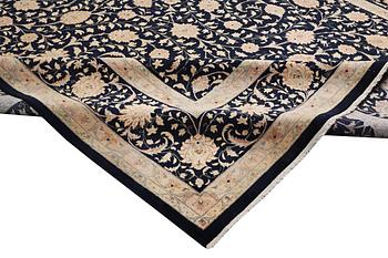 Matta, Meshed, ca 548 x 383 cm.