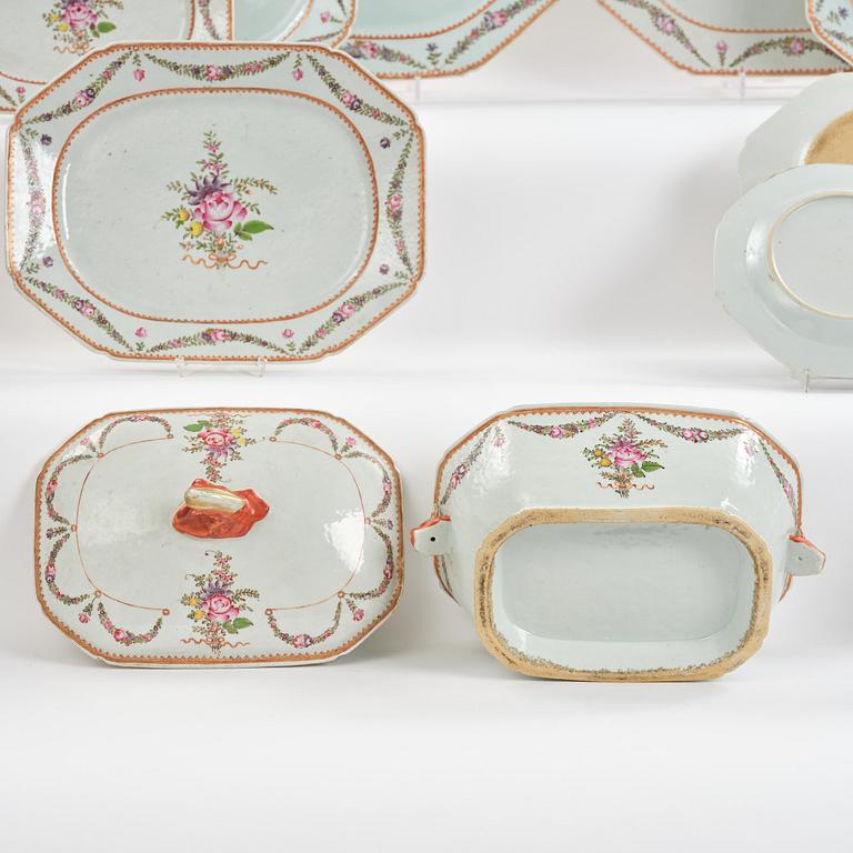 An extensive famille rose dinner service, Qing dynasty, Qianlong (1736-95). (106 pieces).