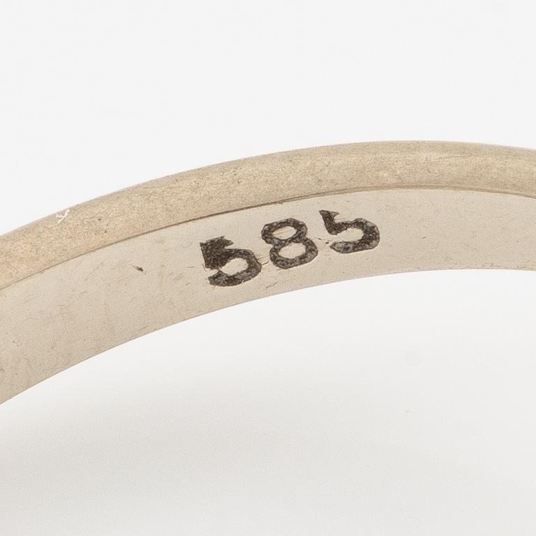 Ring 14K white gold with sapphires and a brilliant-cut diamond, Finland.